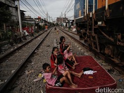 Survei: Pandangan Dunia Lebih Baik Datang dari Orang Tak Berprivilese