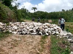 Warga Blokade Akses ke Pantai Widodaren Gunungkidul, Ini Tuntutannya