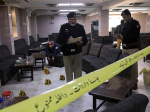 Dor! Pengacara Pakistan Tewas Ditembak di Pengadilan