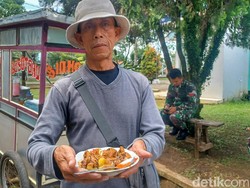 Ungkapan Tukang Bakso Tahu Usai Jajanannya Diborong Tentara Amerika
