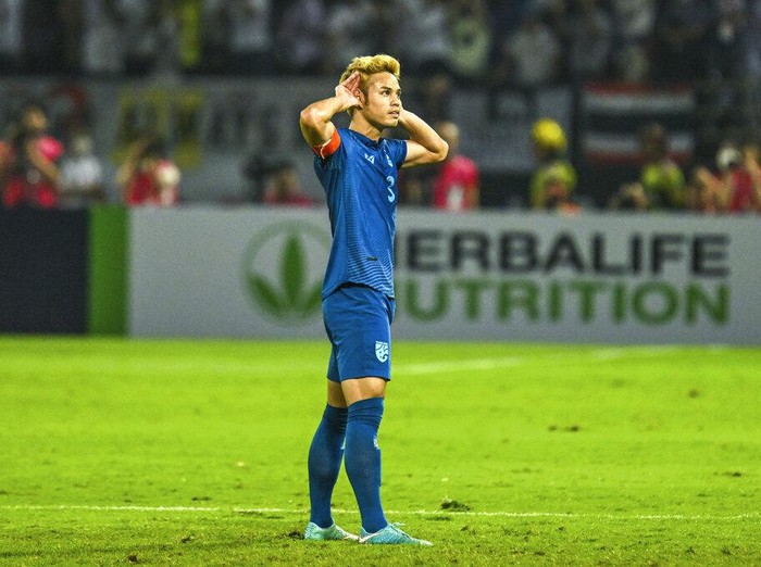 Thailands Theerathon Bunmathan reacts after scoring a goal during their second leg of the ASEAN Football Federation (AFF) Cup final soccer match between Thailand and Vietnam at the Thammasat University stadium in Pathumthani province, Thailand, Monday, Jan. 16, 2023. (AP Photo/Kittinun Rodsupan)