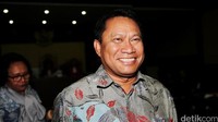 Politikus Partai Gerindra, Fary Djemy Francis, mendaftarkan diri sebagai calon ketua umum PSSI 2023-2027. Ia juga pernah melakukan hal serupa pada 2019 lalu. (Ari Saputra/detikcom)