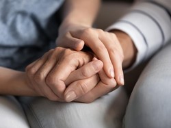 Susah Menolak Permintaan Orang Terdekat? Pakar UGM Ungkap Akibat Jadi People Pleaser