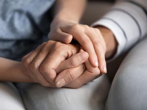 Susah Menolak Permintaan Orang Terdekat? Pakar UGM Ungkap Akibat Jadi People Pleaser Susah Menolak Permintaan Orang Terdekat? Pakar UGM Ungkap Akibat Jadi People Pleaser