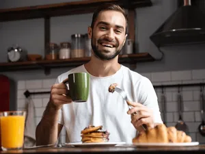 Ini Alasan Ilmiah Mengapa Orang Sering Lapar Setelah Ngopi