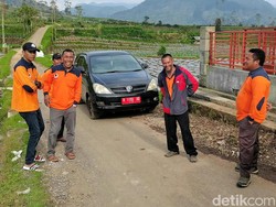 Potensi Keluarkan Gas Beracun, Jalur Kawah Timbang Dijaga Relawan