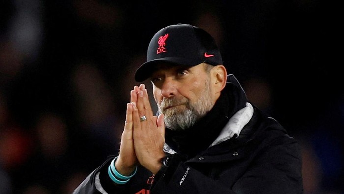 FILE PHOTO: Soccer Football - Premier League - Brighton & Hove Albion v Liverpool - The American Express Community Stadium, Brighton, Britain - January 14, 2023 Liverpool manager Juergen Klopp looks dejected after the match Action Images via Reuters/Andrew Couldridge EDITORIAL USE ONLY. No use with unauthorized audio, video, data, fixture lists, club/league logos or live services. Online in-match use limited to 75 images, no video emulation. No use in betting, games or single club /league/player publications.  Please contact your account representative for further details./File Photo