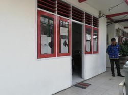 Naiknya Retribusi Parkir Berujung Perusakan Kantor Pasar Poncol Kota Pasuruan