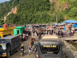 PT GNI Kembali Beroperasi Hari Ini, TNI-Polri Awasi Karyawan di Pintu Masuk