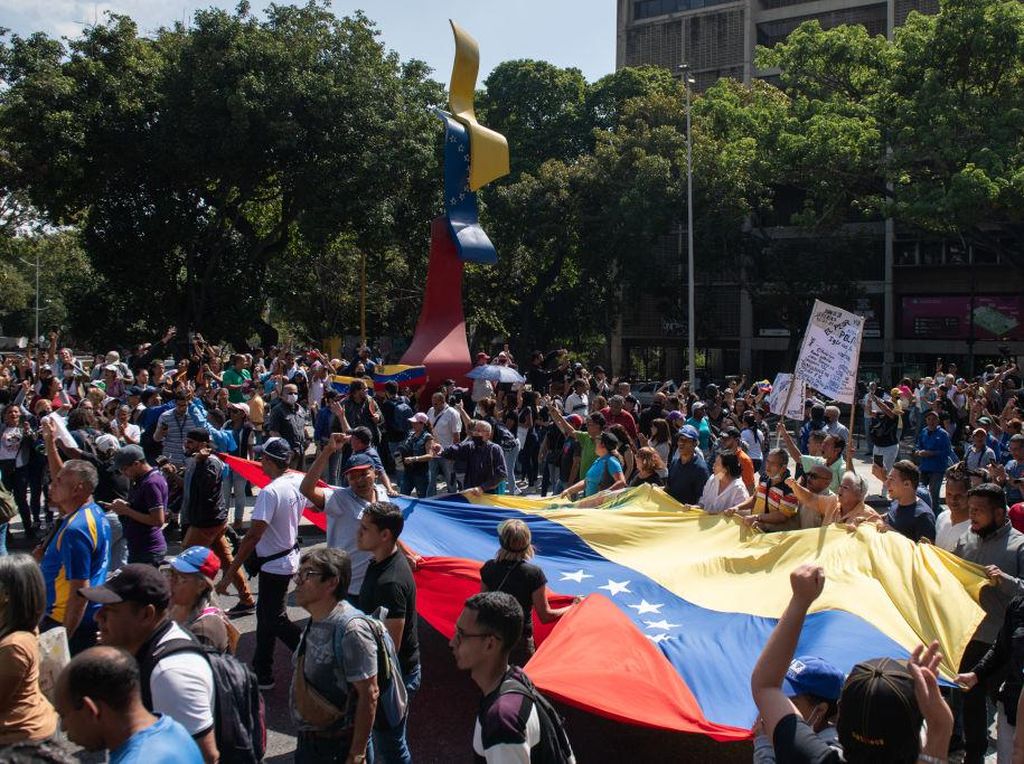 Guru dan Pensiunan di Venezuela Gelar Demo Tuntut Kenaikan Gaji