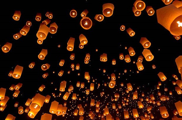 Tradisi melepas lampion  saat Imlek di Taiwan
