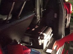 Penyidik KPK Bawa Sejumlah Koper Usai Geledah DPRD DKI Jakarta