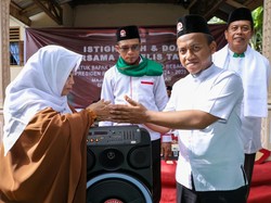 Relawan Ganjar Beri Pengeras Suara untuk Majelis Taklim di Sumut