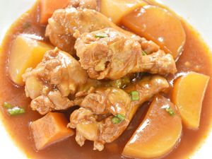 Resep Semur Ayam Singapura Berbumbu Rempah yang Gurih Manis Sedap Resep Semur Ayam Singapura Berbumbu Rempah yang Gurih Manis Sedap