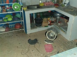 Rumah Warga Jembrana Disambar Petir, Barang-barang Elektronik Hancur