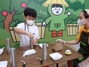 Serunya Anak-anak Bermain di Wahana Edukatif Serunya Anak-anak Bermain di Wahana Edukatif