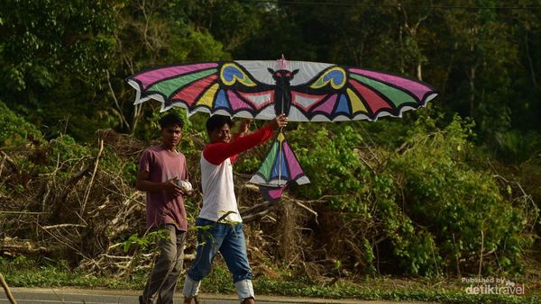 Serunya Lomba Layangan di Riau, Jadi Rindu Ngejar Layangan Putus