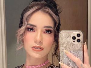 8 Foto Terbaru Sheila Marcia yang Makin Cantik & Menawan, Gayanya Bak ABG 8 Foto Terbaru Sheila Marcia yang Makin Cantik & Menawan, Gayanya Bak ABG