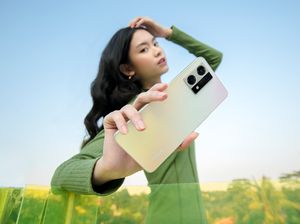 Bikin Foto Kian Cantik dengan Fitur AI Portrait Retouching di OPPO Reno8 Bikin Foto Kian Cantik dengan Fitur AI Portrait Retouching di OPPO Reno8