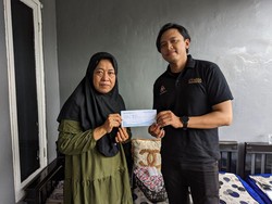 Tim berbuatbaik.id Takziah ke Makam dan Rumah Pak Ogah, Ini Cerita Istrinya