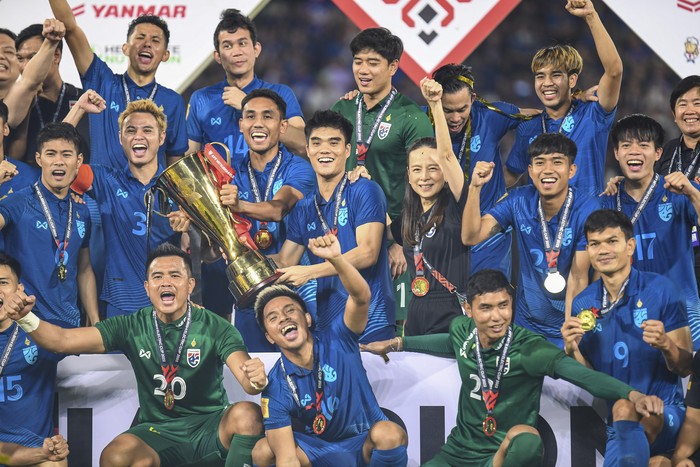 Thailands football team celebrates winning The ASEAN Football Federation (AFF) Cup final soccer match between Thailand and Vietnam at the Thammasat University stadium in Pathumthani province, Thailand, Monday, Jan. 16, 2023. (AP Photo/Kittinun Rodsupan)