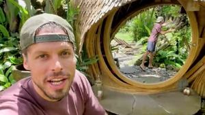 7 Foto Toilet Unik di Bali, Luarnya Gubuk Dalamnya Bikin Kaget