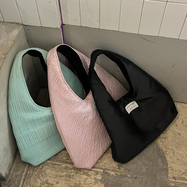 Wear Limited | Foto: Instagram | @wear_.limited Rekomendasi tas kerja dari brand lokal yang stylish dan berguna