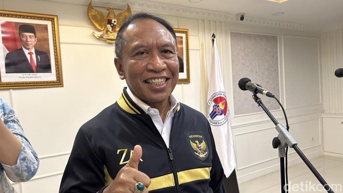 Menpora Zainudin Amali maju dalam bursa bakal calon (balon) wakil ketua umum PSSI. Presiden Joko Widodo memberi restu kepada Amali.