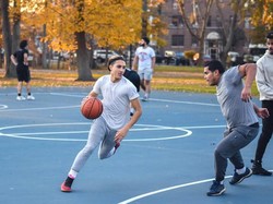 Siapa Penemu Bola Basket? Profil Singkat dan Sejarahnya