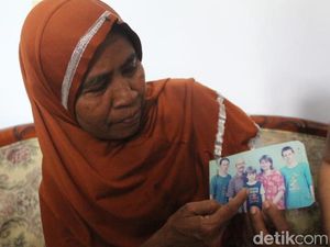 Haru Bule AS Rela ke Jombang demi Temui Pengasuh yang Berpisah 10 Tahun