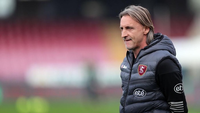 SALERNO, ITALY - JANUARY 08: Davide Nicola the Salernitana coach before the Serie A match between Salernitana and Torino FC at Stadio Arechi on January 08, 2023 in Salerno, Italy. (Photo by Francesco Pecoraro/Getty Images)