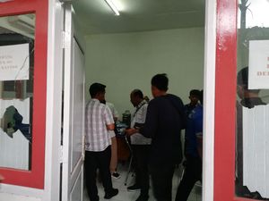 Disperindag Kota Pasuruan Resmi Laporkan Perusakan Kantor Pasar Poncol Disperindag Kota Pasuruan Resmi Laporkan Perusakan Kantor Pasar Poncol