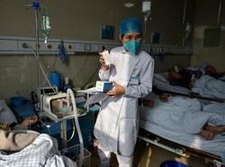 Dokter di China Disarankan Tidak Menulis COVID sebagai Penyebab Kematian