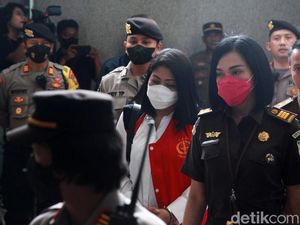 Sidang Tuntutan Putri Candrawathi, Keluarga Yosua: Harus Dihukum Mati Sidang Tuntutan Putri Candrawathi, Keluarga Yosua: Harus Dihukum Mati