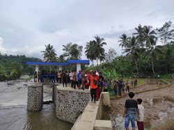Siswa SD di Cianjur Tewas Usai Lompat ke Sungai