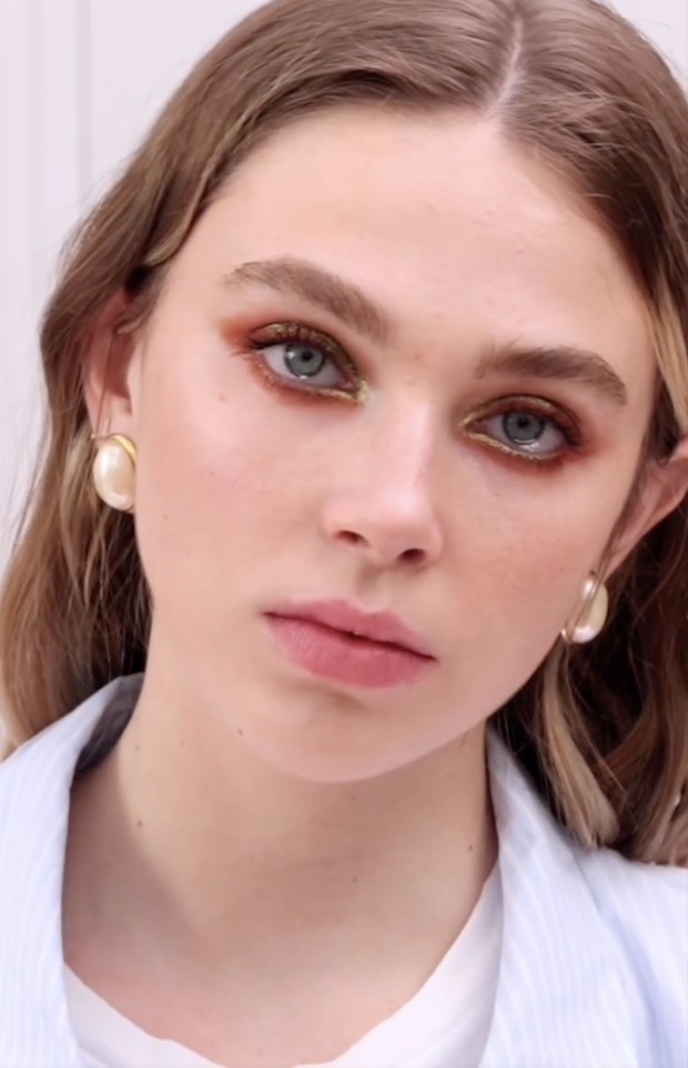 Summer Sunset makeup oleh Violette Serrat/