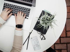 20 Contoh Teks Biografi Inspiratif tentang Sejumlah Tokoh Berpengaruh 20 Contoh Teks Biografi Inspiratif tentang Sejumlah Tokoh Berpengaruh