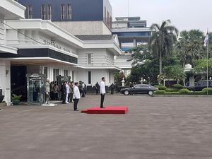 Disambut Prabowo, Jokowi Hadiri Rapim Kemhan 2023