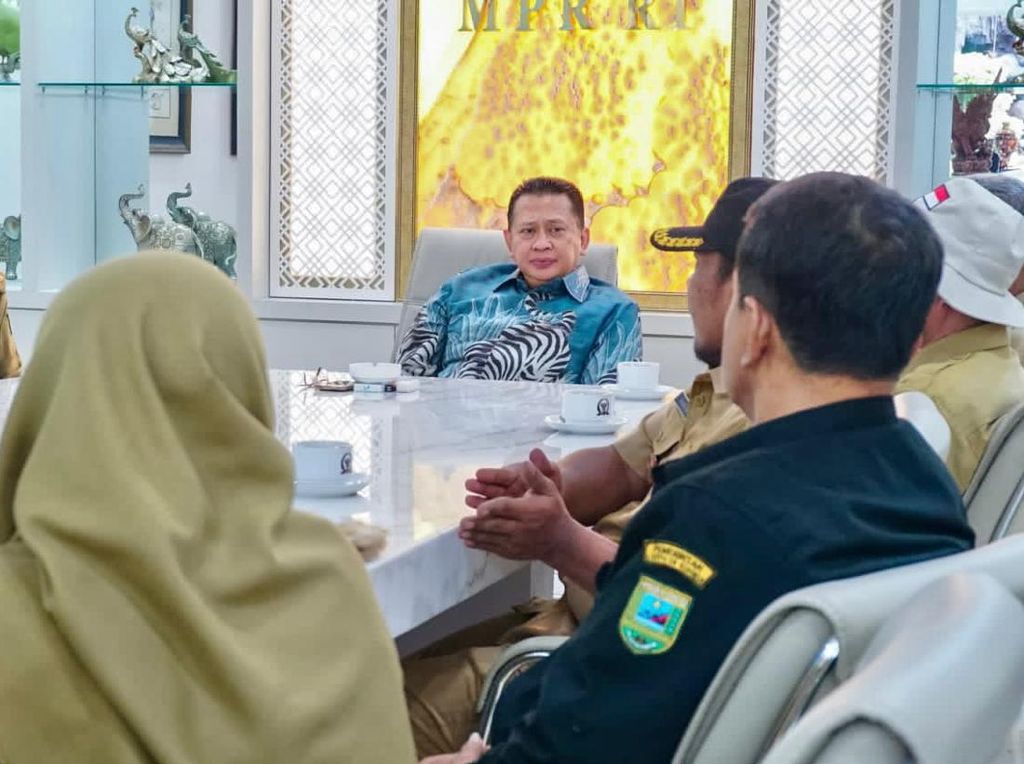 Bamsoet Dukung Perpanjangan Masa Jabatan Kepala Desa, Ini Alasannya Bamsoet Dukung Perpanjangan Masa Jabatan Kepala Desa, Ini Alasannya