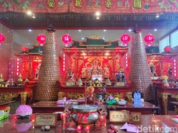 Suasana Klenteng Xian Ma Makassar Jelang Imlek