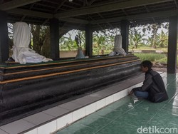 Ada Temuan Artefak Kuno di Sekitar Makam Panjang 6 Meter di Demak