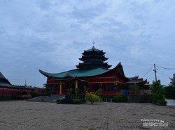 Megahnya Masjid Laksamana Cheng Hoo di  Kota Jambi