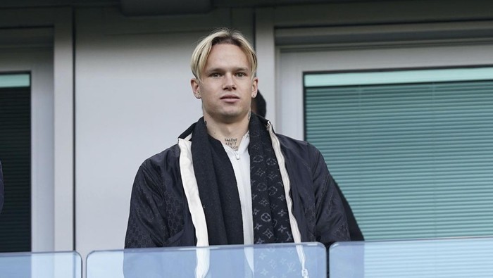 Chelsea new signing Mykhailo Mudryk looks on in the stands ahead of the English Premier League soccer match between Crystal Palace  and Chelsea at Stamford Bridge in London, Sunday Jan. 15, 2023. Ukraine winger Mykhailo Mudryk became the latest big-money signing for Chelsea under the clubs new American ownership, joining from Shakhtar Donetsk in a deal reportedly worth up to 100 million euros ($108 million) on Sunday. (Mike Egerton/PA via AP)