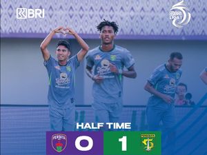 Wonderkid Marsel Bawa Persebaya Ungguli Persita di Babak Pertama Wonderkid Marsel Bawa Persebaya Ungguli Persita di Babak Pertama