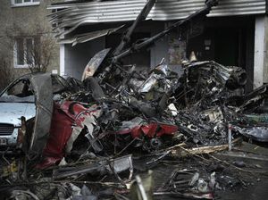Petaka Heli Jatuh Dekat TK Tewaskan Mendagri Ukraina Petaka Heli Jatuh Dekat TK Tewaskan Mendagri Ukraina