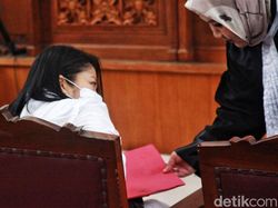 Hal Memberatkan Tuntutan Putri Candrawathi: Tak Mengaku dan Tidak Menyesal