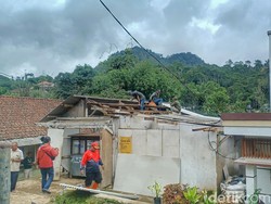 Puting Beliung Terjang Bandung, 40 Rumah Terdampak