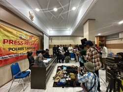 Pria di Kaltara Bikin Geger, Tinggalkan Barang Mencurigakan di Polres Tarakan