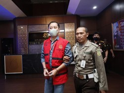 Kejati Banten Tahan Pembobol Rp 8,5 M Dana Nasabah Bank Pelat Merah
