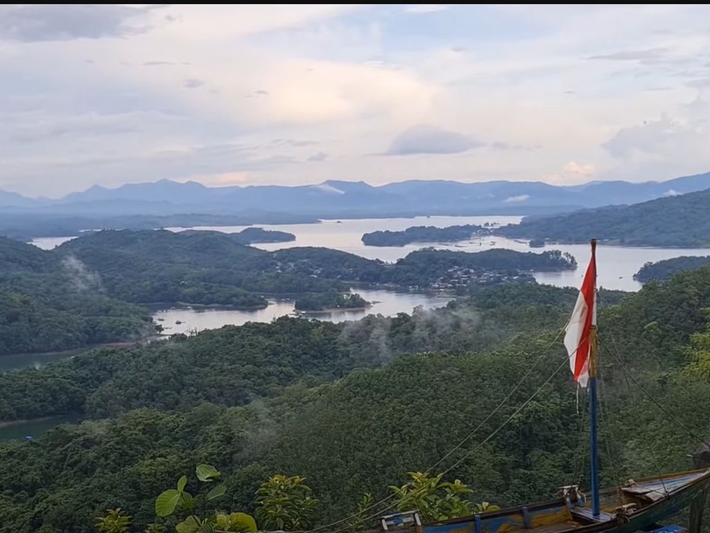 Bukit Matang Kaladan Kalimantan Selatan, Pesonanya Bak Raja Ampat